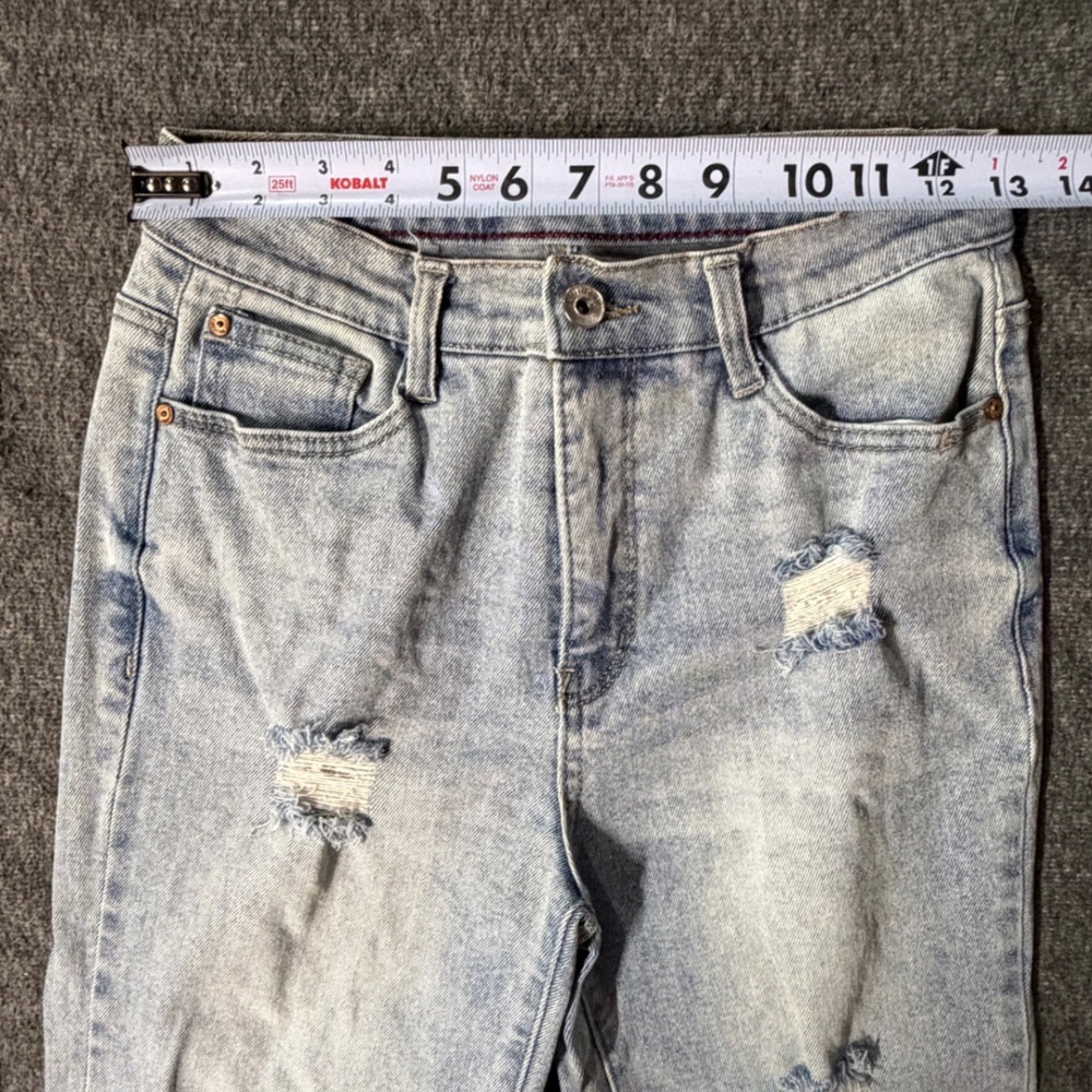 WallFlower Fearless Curvy Super High Rise Distressed Straight Jeans Size 3 Light - Picture 7 of 11